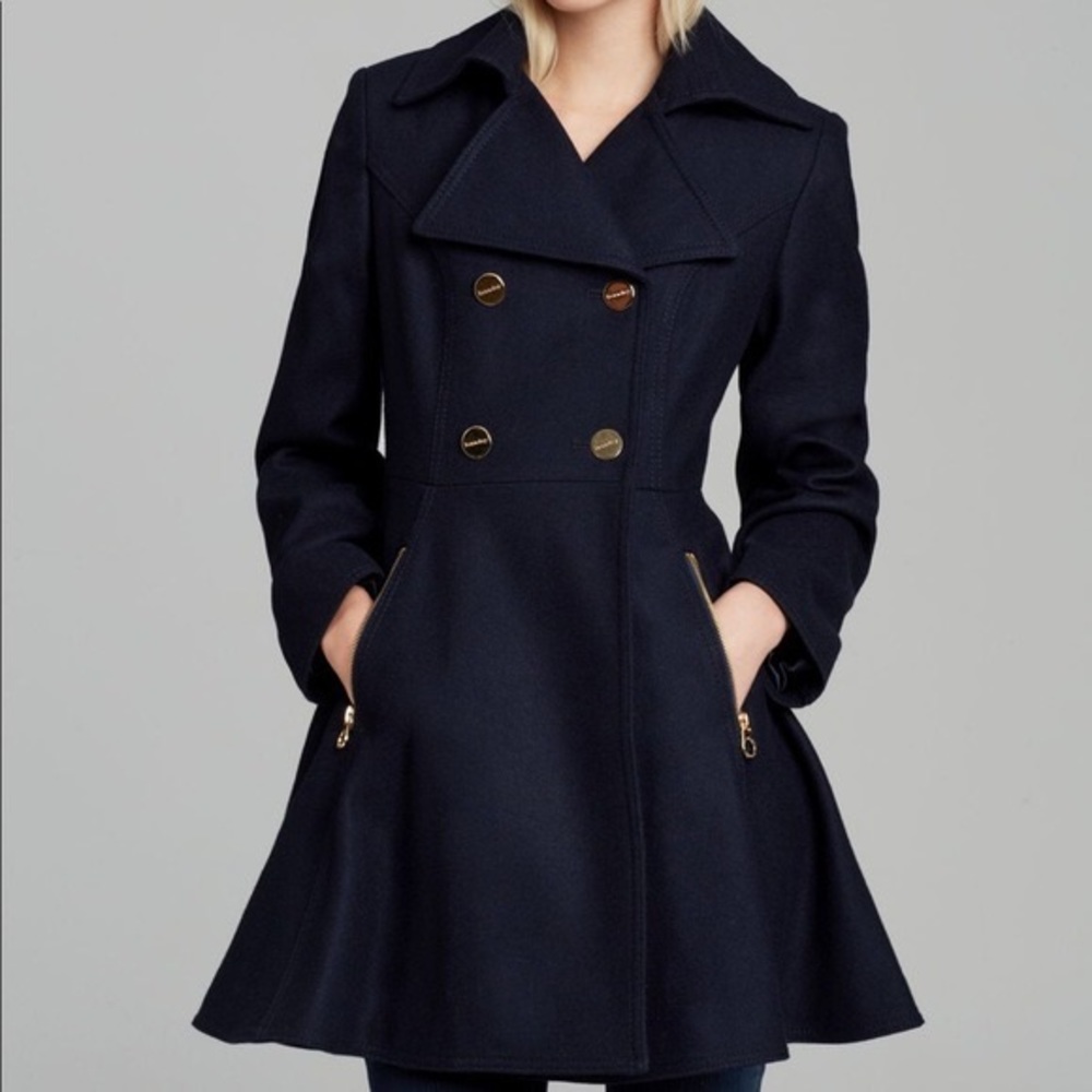 Womens winter coat M Laundry Navy Double-Breasted Skirted Peacoat like new